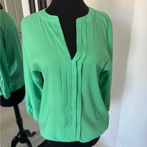 Ann Taylor Factory Emerald Green Pleated Front Blouse